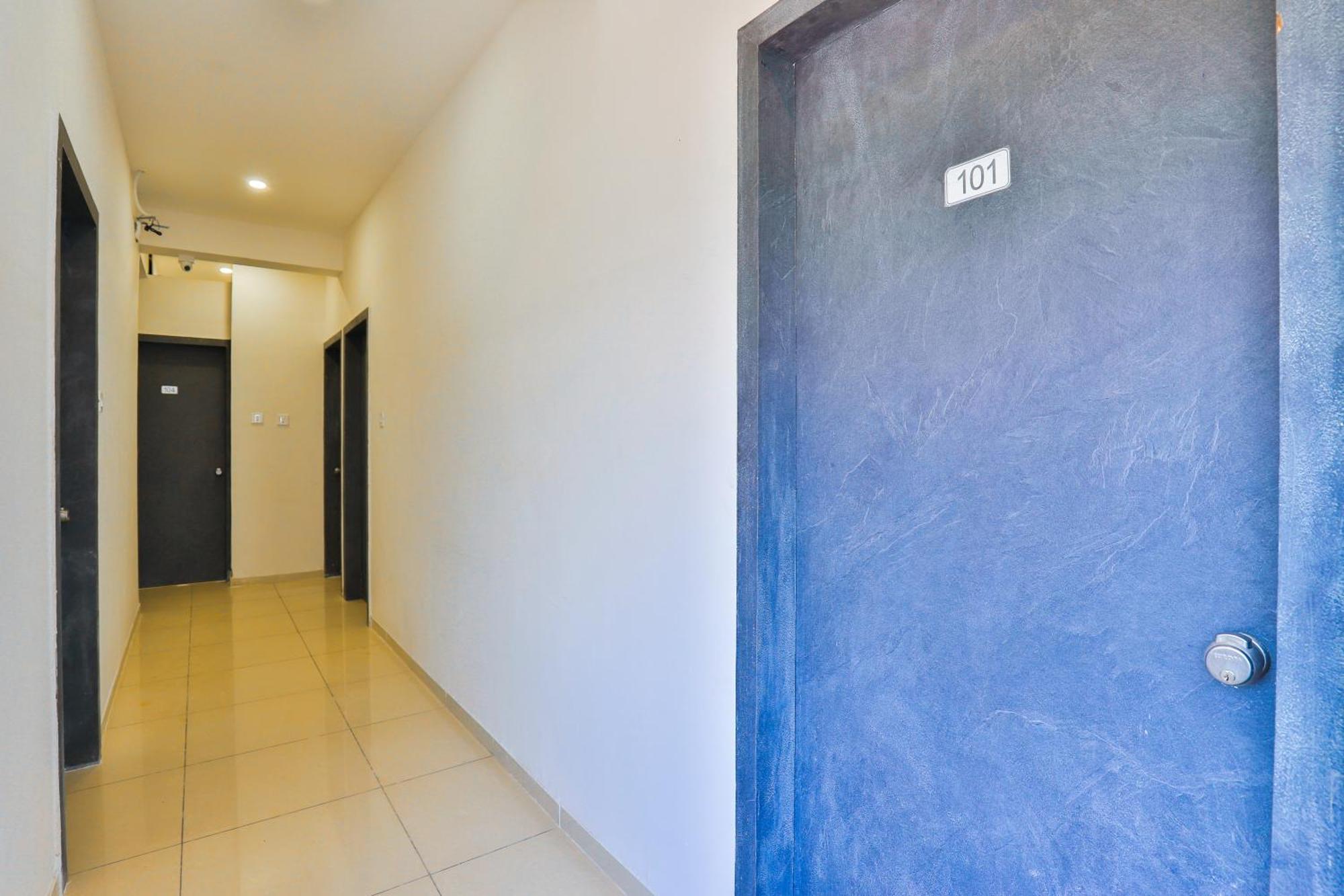 Nova Hotel New Crossroad Rajkot Luaran gambar