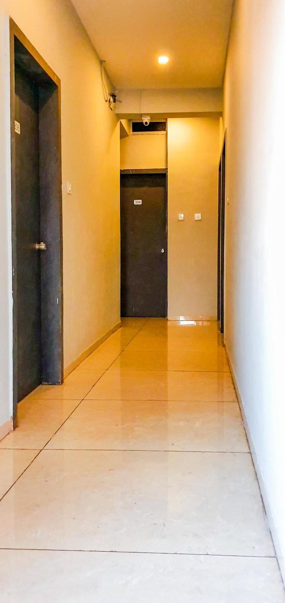 Nova Hotel New Crossroad Rajkot Luaran gambar