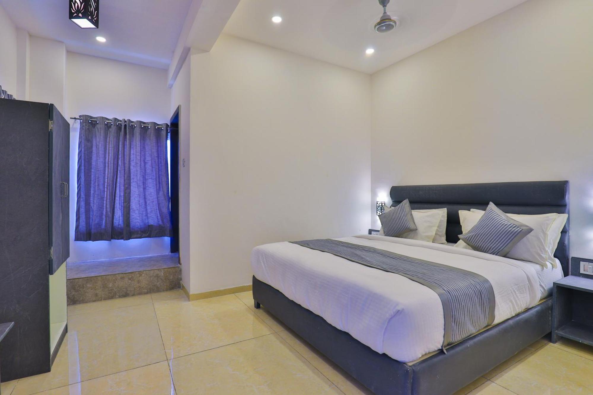 Nova Hotel New Crossroad Rajkot Luaran gambar