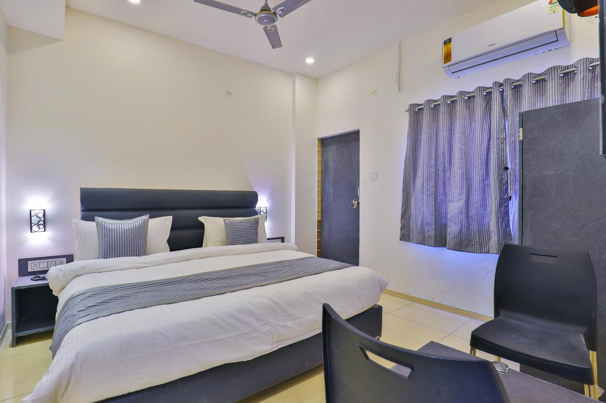 Nova Hotel New Crossroad Rajkot Luaran gambar