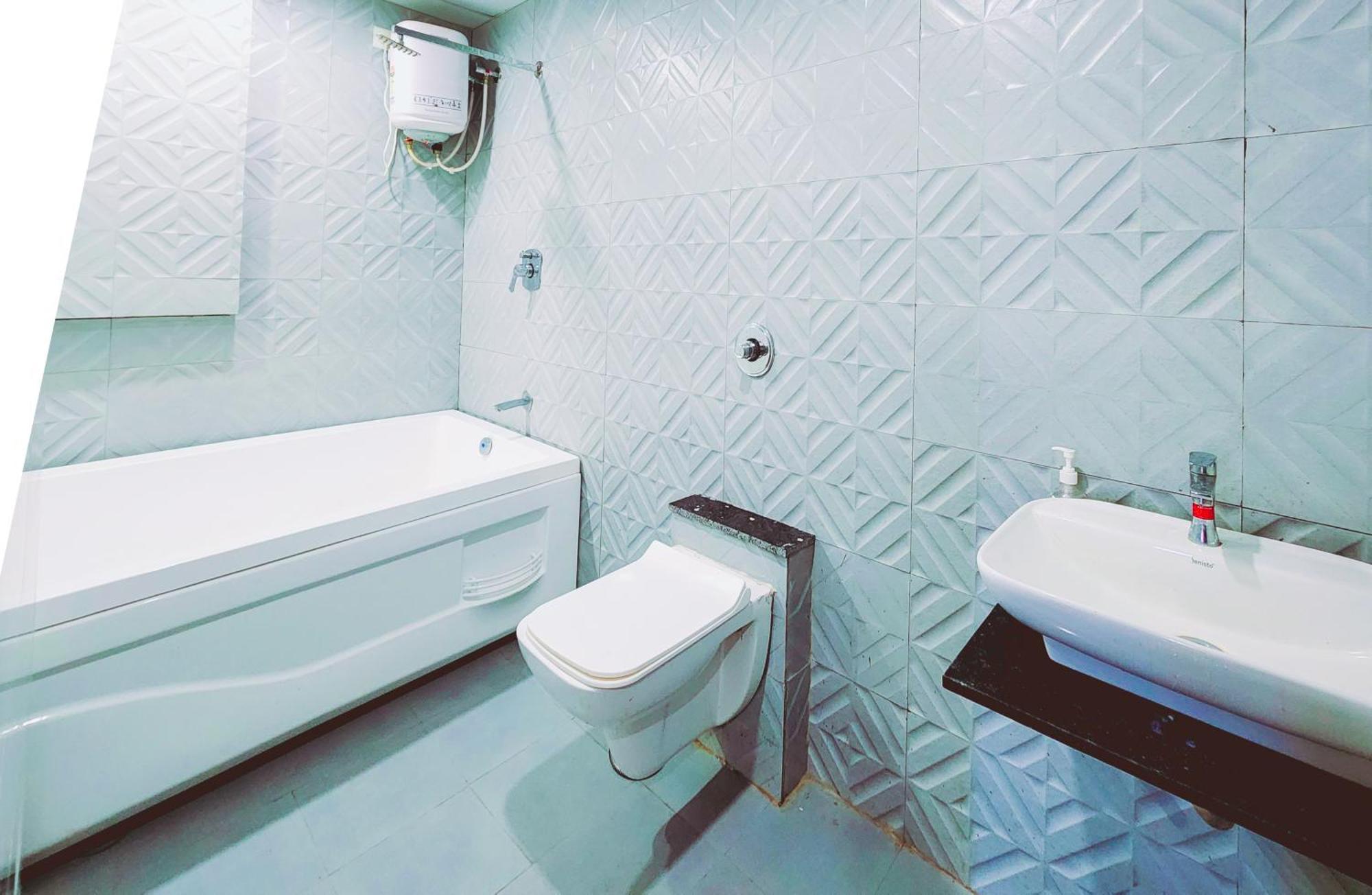 Nova Hotel New Crossroad Rajkot Luaran gambar