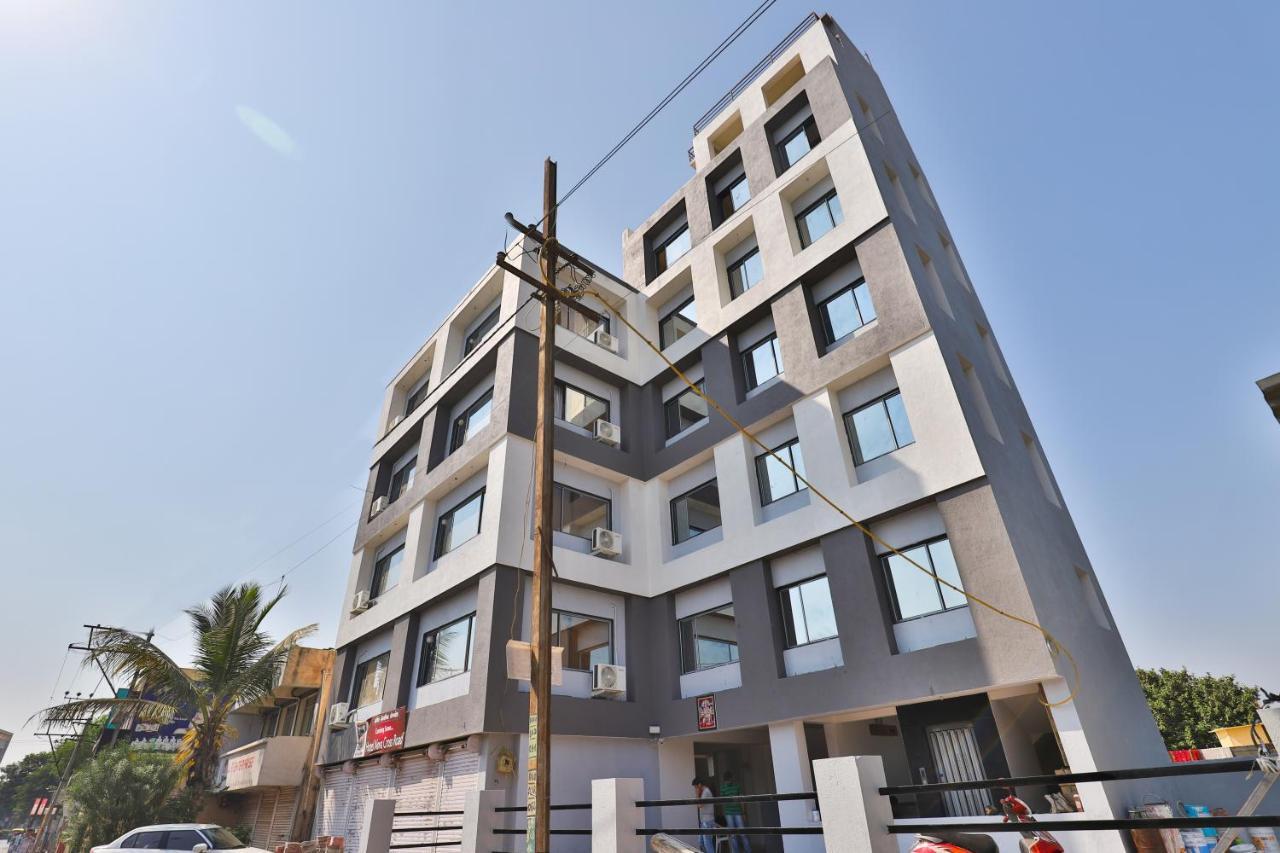 Nova Hotel New Crossroad Rajkot Luaran gambar